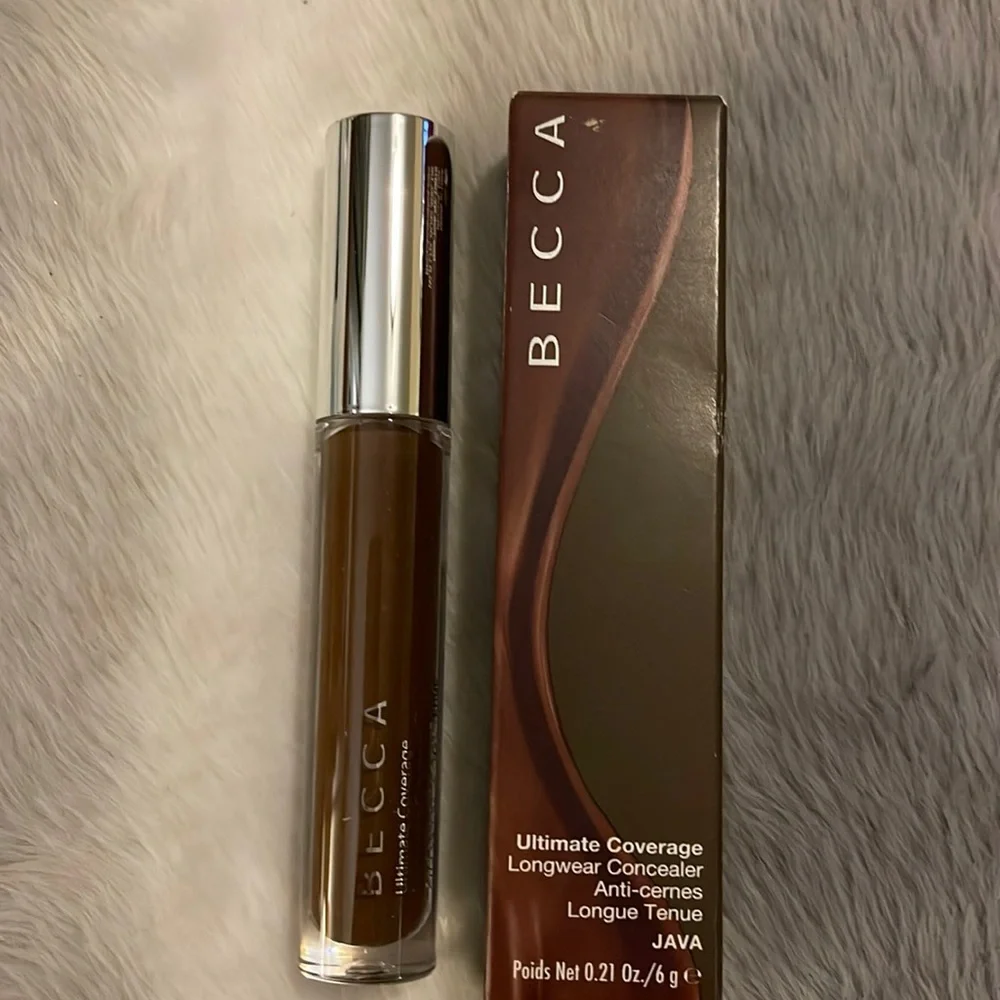 - Becca Ultimate Coverage Longwear Concealer